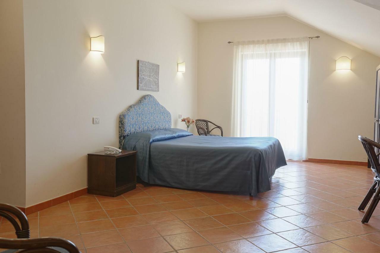 Pigna D'Oro Country Hotel Santo Stefano Quisquina Exterior foto