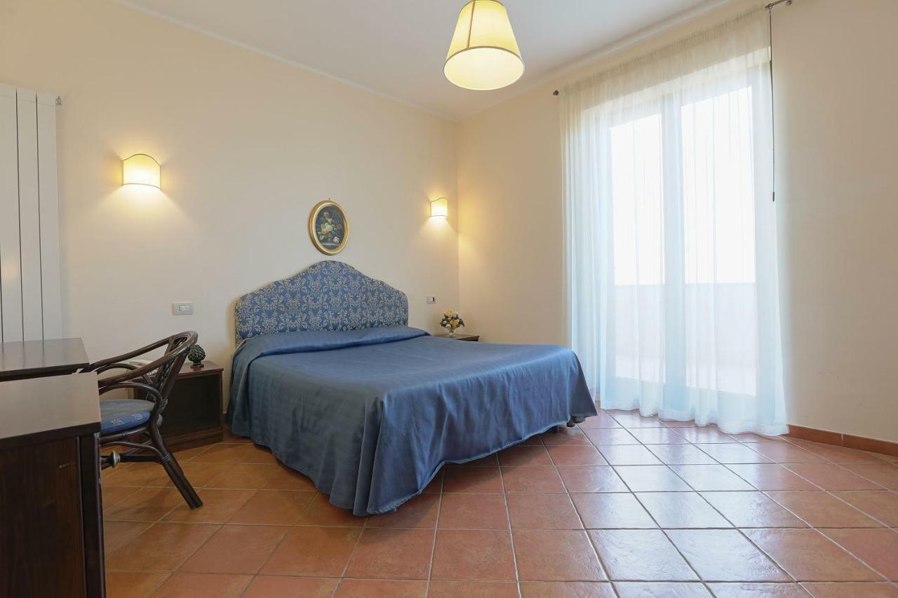 Pigna D'Oro Country Hotel Santo Stefano Quisquina Exterior foto