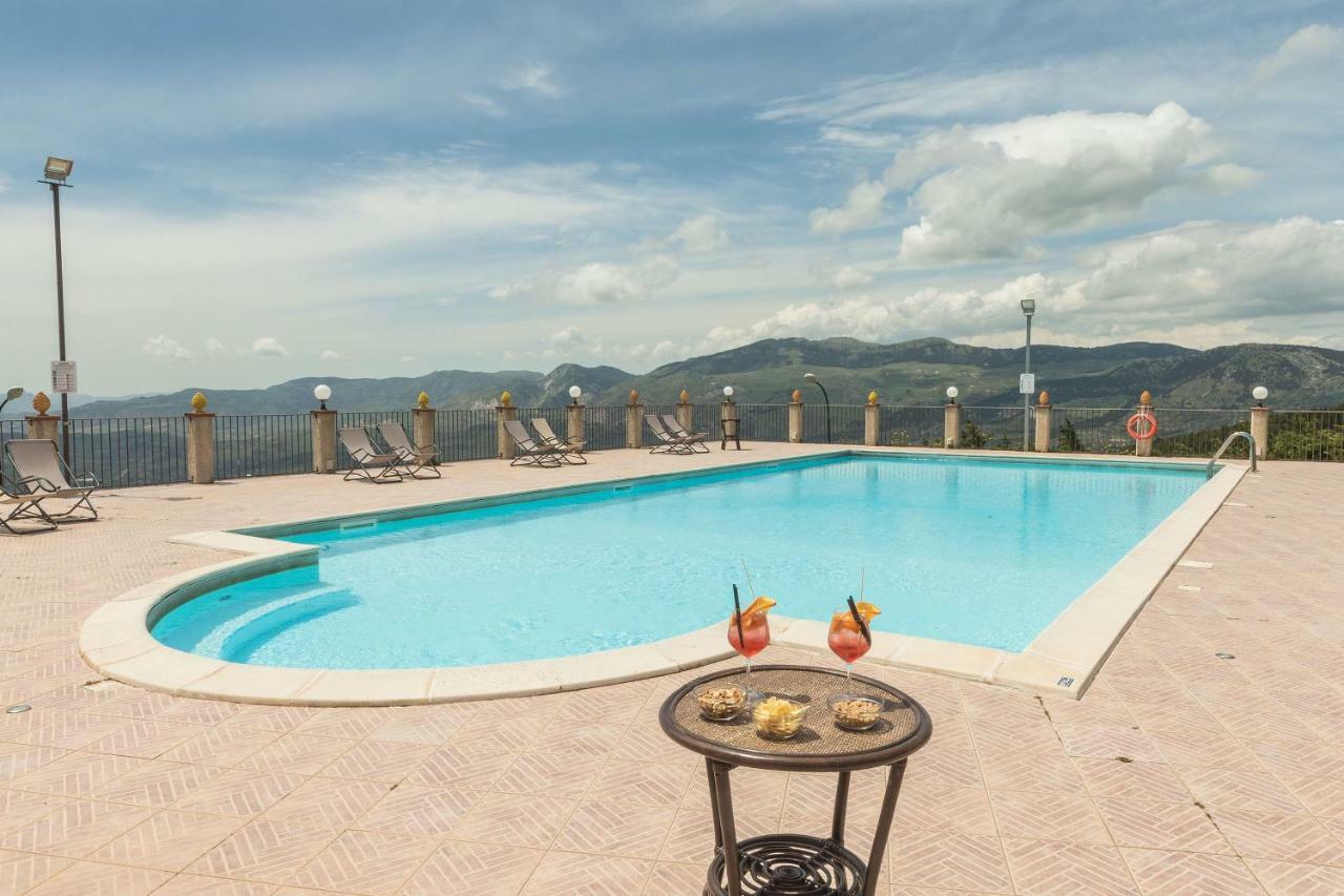 Pigna D'Oro Country Hotel Santo Stefano Quisquina Exterior foto