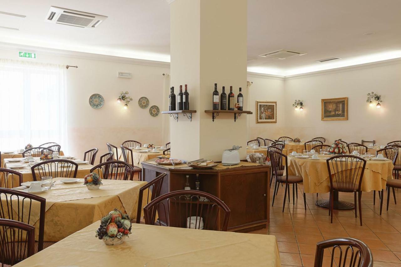 Pigna D'Oro Country Hotel Santo Stefano Quisquina Exterior foto